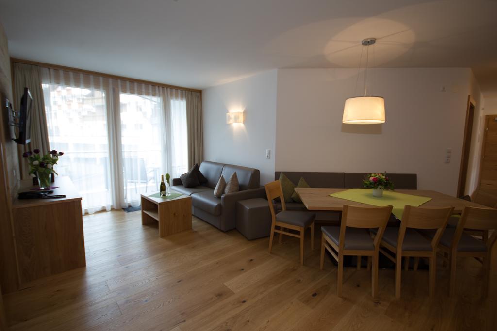 Berglife Appartements Serfaus Buitenkant foto