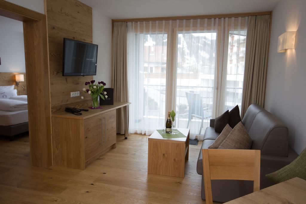 Berglife Appartements Serfaus Buitenkant foto