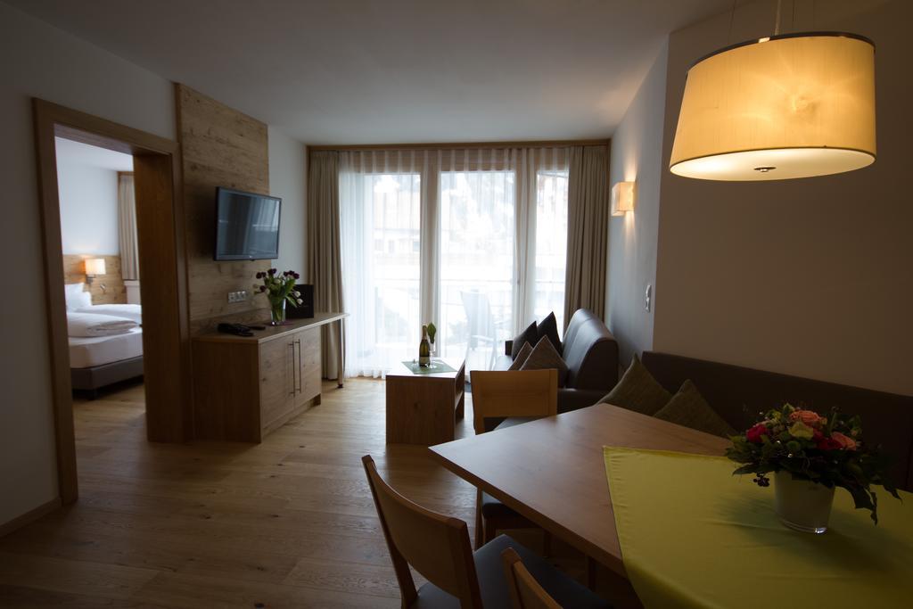 Berglife Appartements Serfaus Buitenkant foto