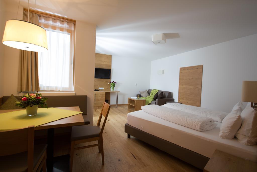 Berglife Appartements Serfaus Buitenkant foto